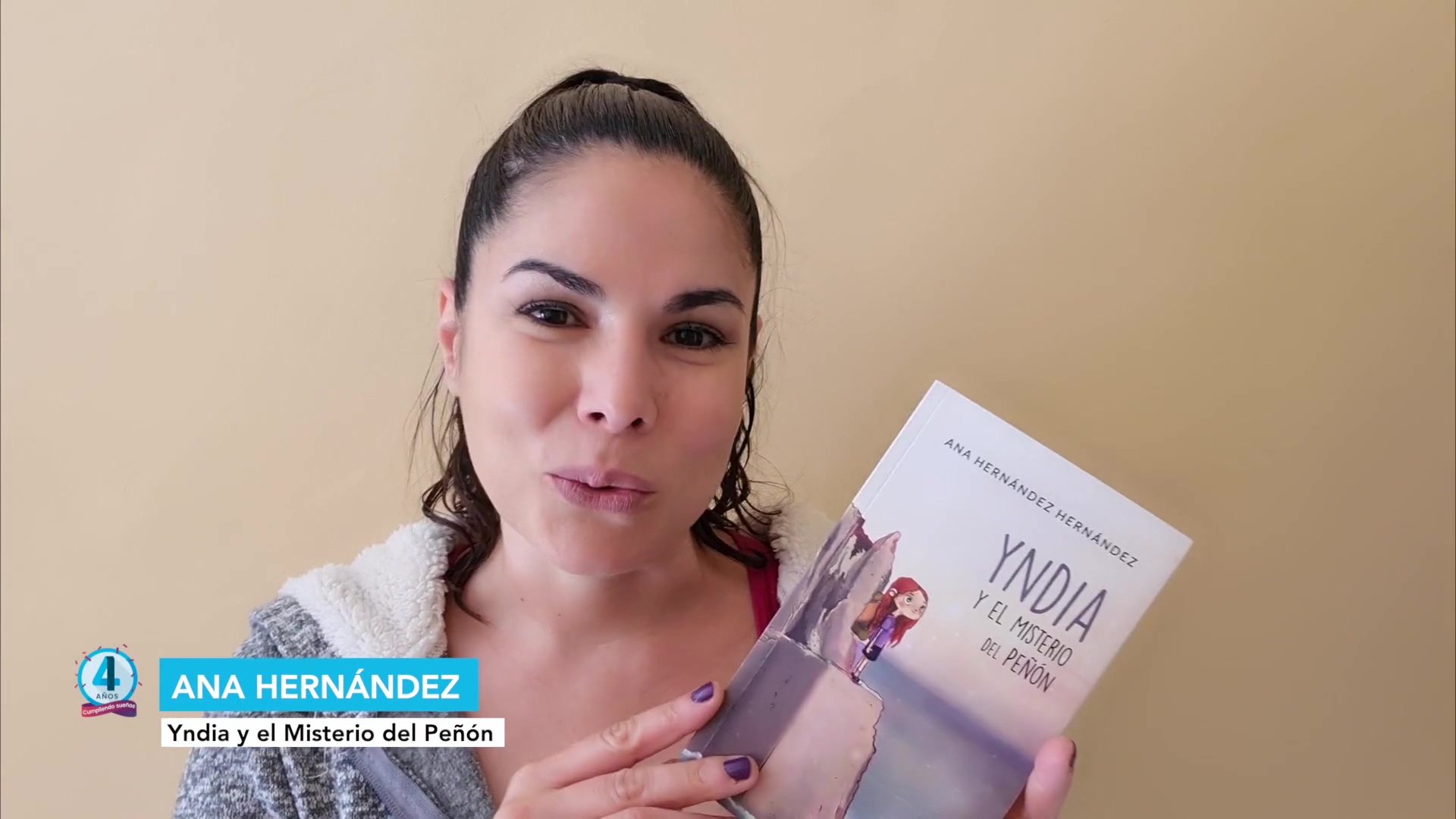 Ana Hernandez-thumb-1